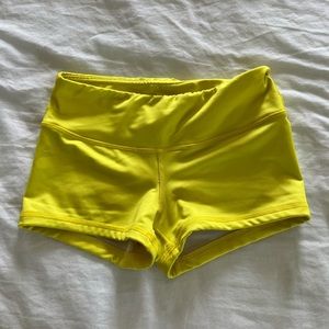 XS, VGUC, Yellow Fleos